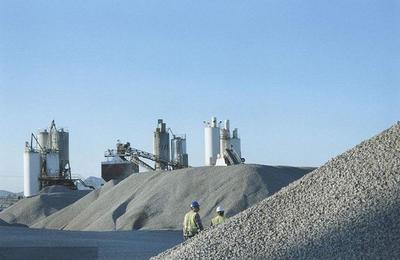 中國電信成功舉辦水泥行業(yè)5G全連接工廠啟動會暨技術(shù)方案培訓會